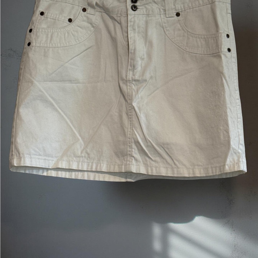 Lee Women's White Skirt